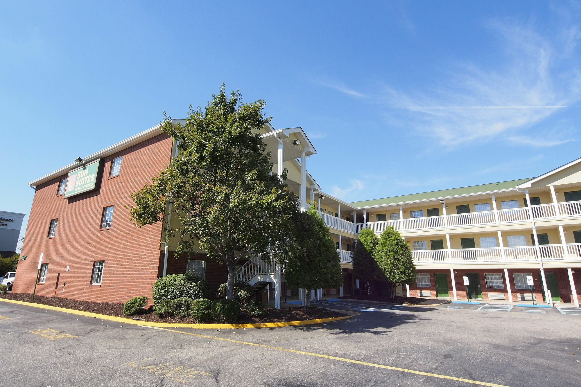 Sun Suites Of Chesapeake Exterior foto